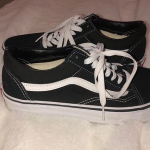 Black & White ‘Old Skool’ Lowtop Vans